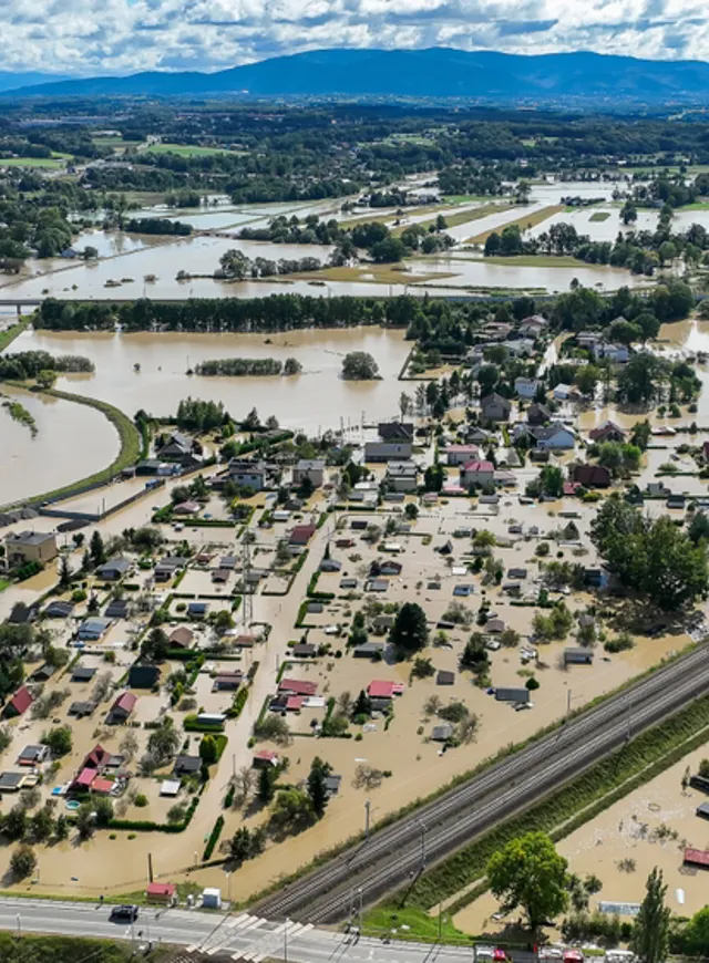 Climate Change Impacts To A Town Through Flooding